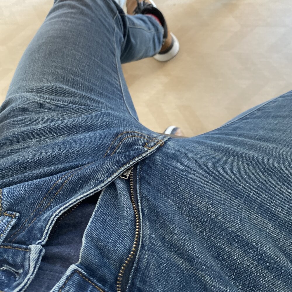 Guigui17000@xh's Offline XXX Chat