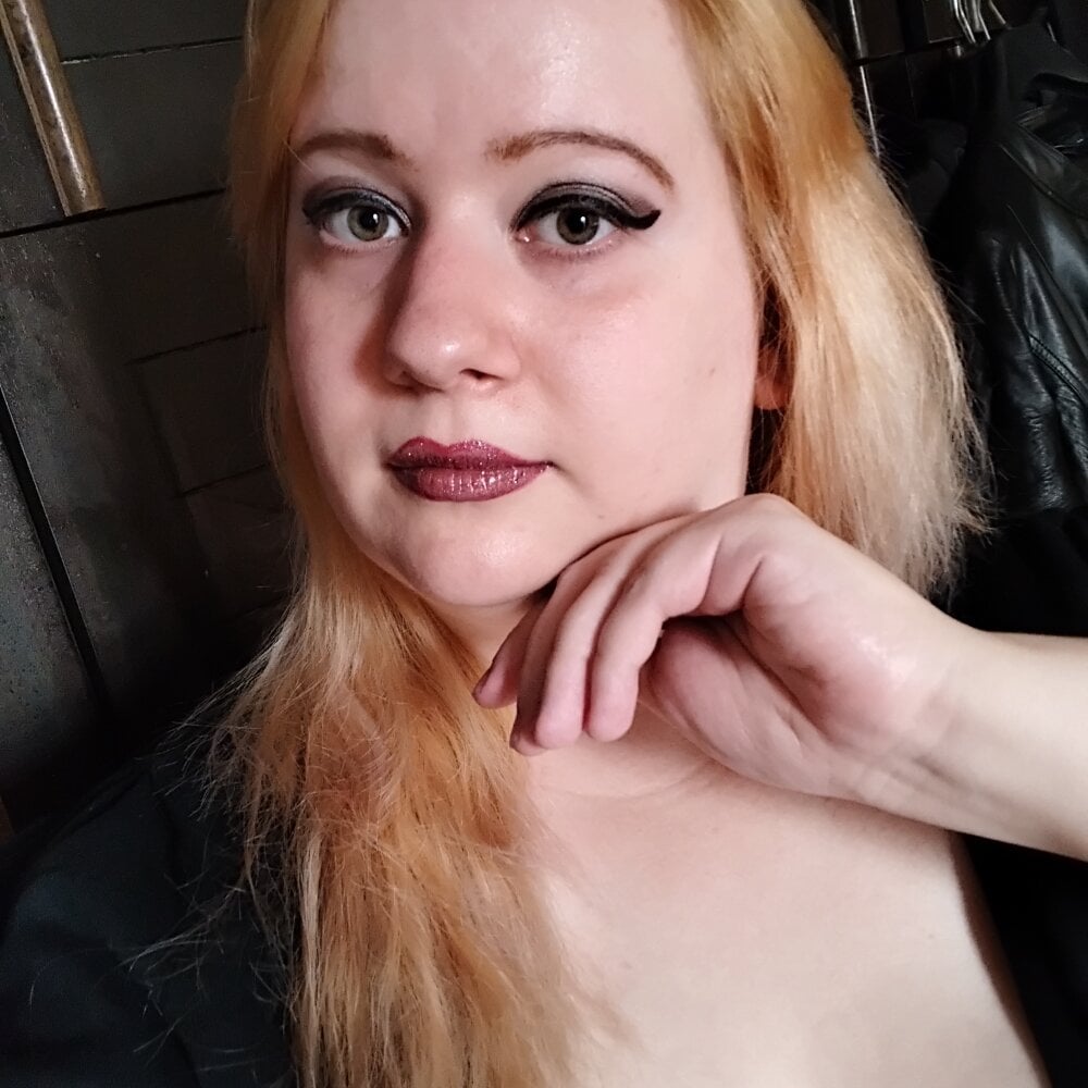 missy_dm from stripchat