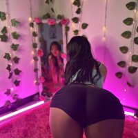 Dayanna_pink's Offline XXX Chat