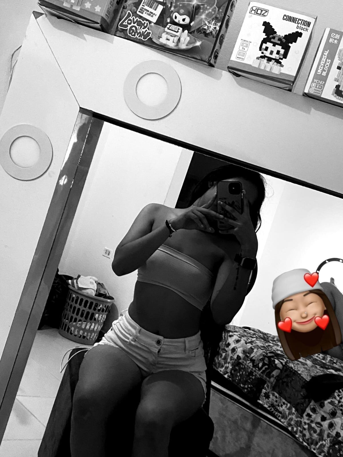 zara_fox44