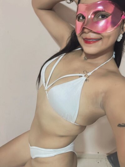 CandyLovesexy Live Cam on StripChat