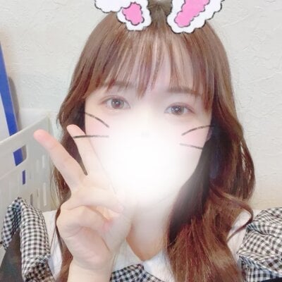 hikiwarinatto_xoxo on StripChat