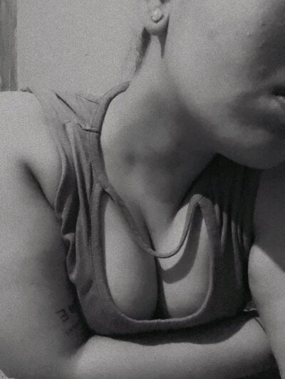 Alexa_3562 on StripChat