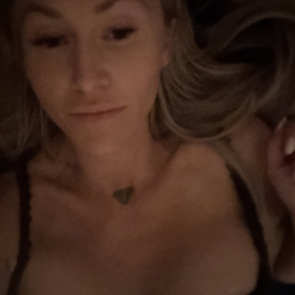 Misslittlewet's Offline XXX Chat