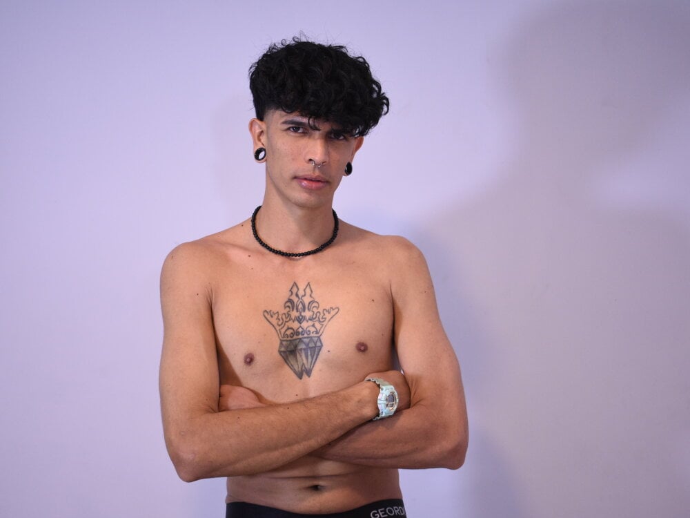 franvill_trato from stripchat