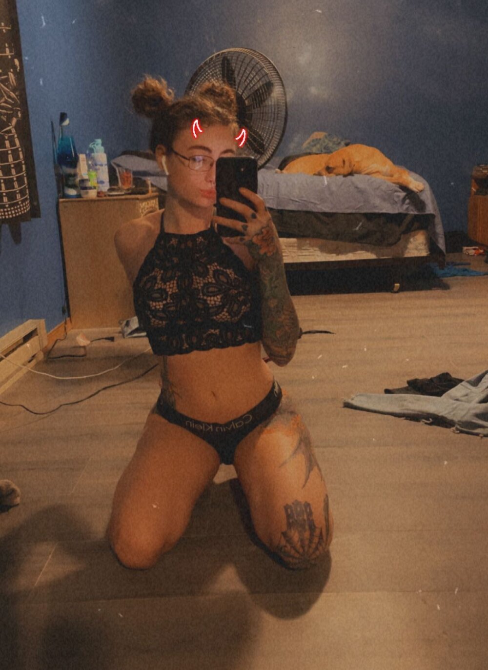 stickyhoney4's Offline XXX Chat