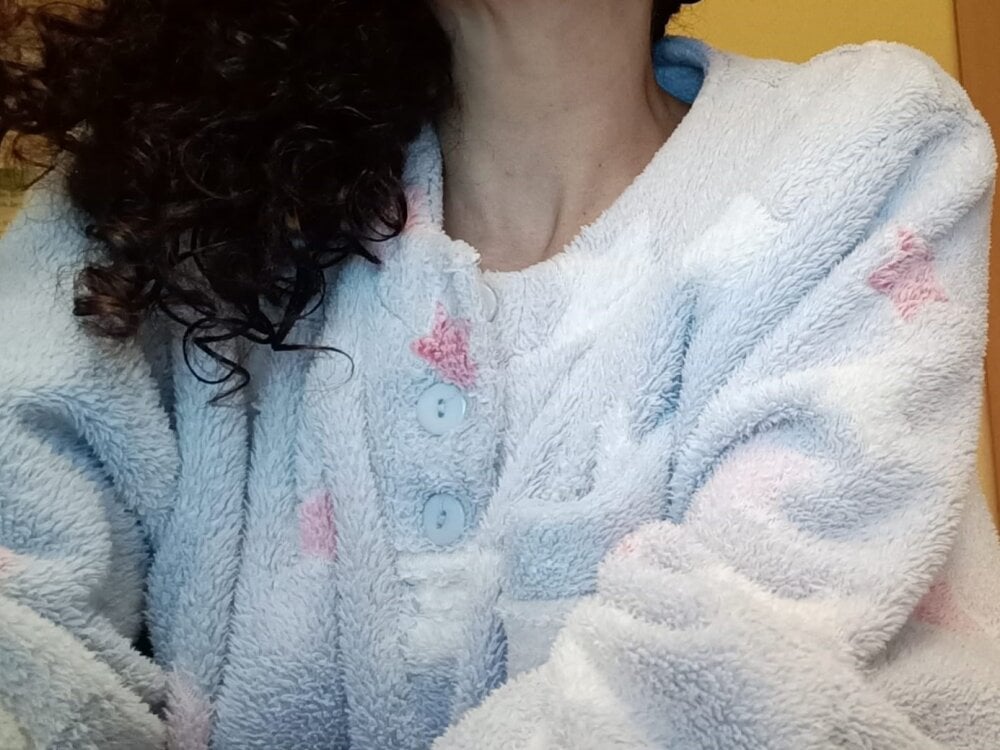 zorritasuperhot live cam model at StripChat