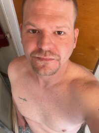 MasterDaddy84's Offline XXX Chat