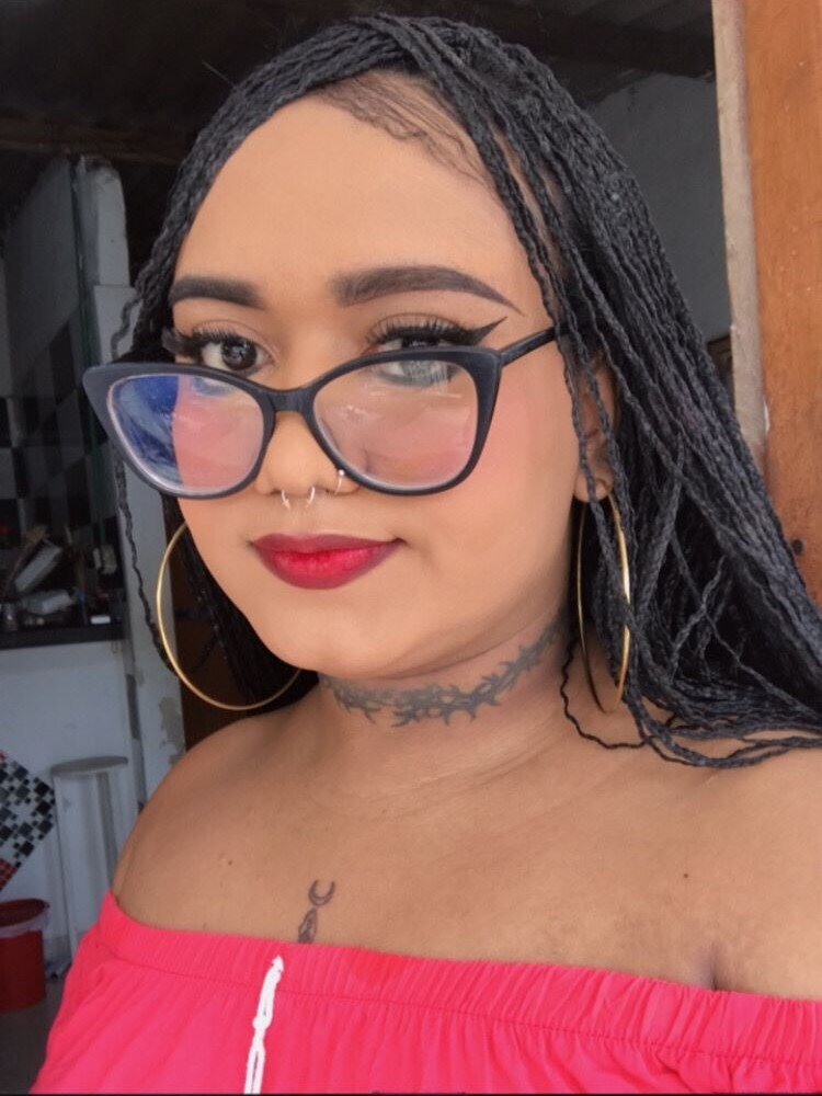 Emily_Summers