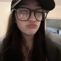 elis_golden's Offline Chat Room
