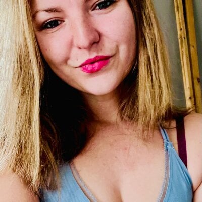 Hornycouplefuck12
