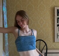 Alice_lady2022's Live Sex Cam Show