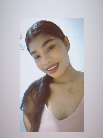 Angie_Maze主播：免费直播性爱表演和聊天 | Stripchat