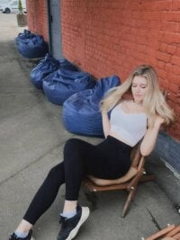 CathernBrier's Offline Chat Room