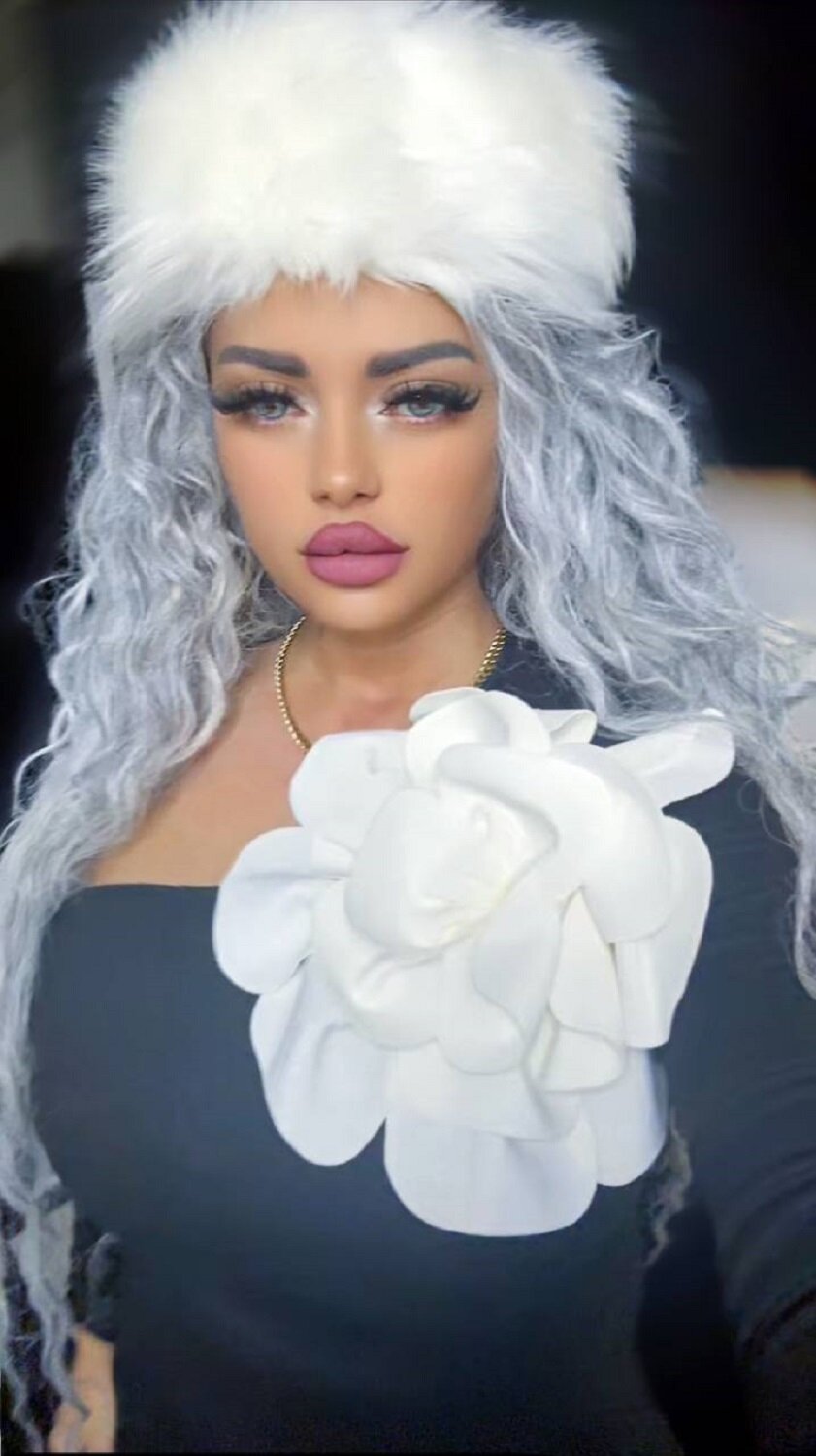 Lara_SexBomb