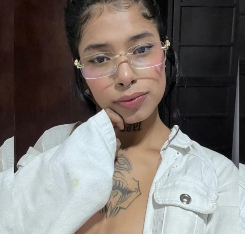 maturelivesexcams.com madisson-cleark livesex profile in a cams