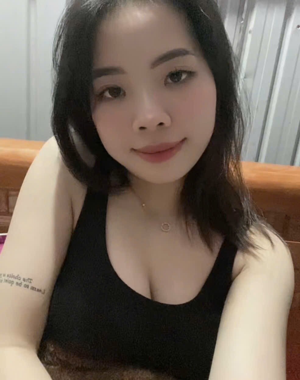 stripchat missain12 webcam profile pic via livestrip-joy.com