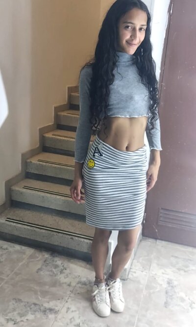 aryaskinnycm101 from stripchat