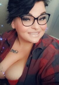 NicholeHeart's Offline Chat Room