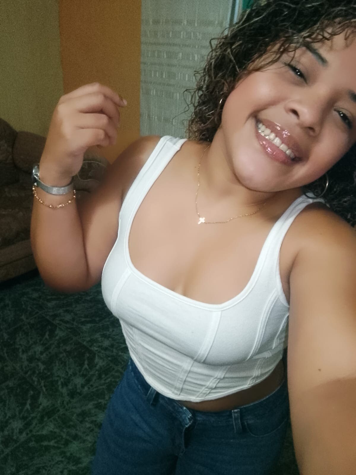 Nina_squirts69
