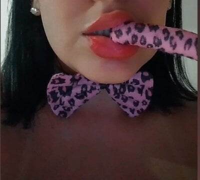 Fanehot44 on StripChat