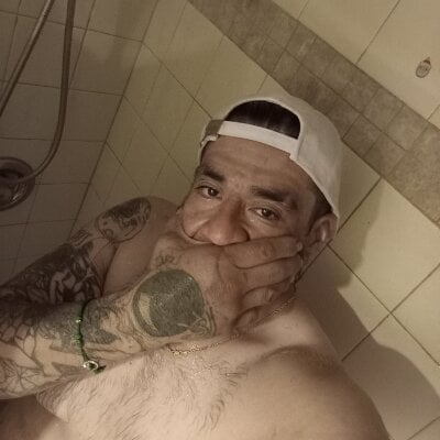 CricoBan Male Swingers XXX Webcam