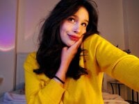 JustBelllla's Offline Chat Room