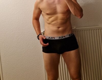Jonas9611 Male White Free Webcam Porn
