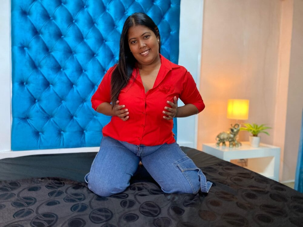 AmbarDaviis_ profile