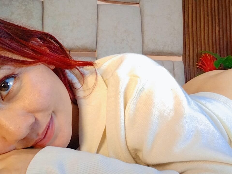 elivecams.com fio_re livesex profile in 700-to-1400-or-2-am-to-8-am cams