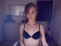 WonderSara's Offline Chat Room