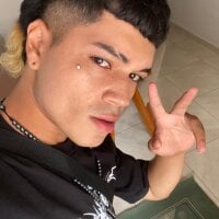 Brandon_Hills's webcam live show