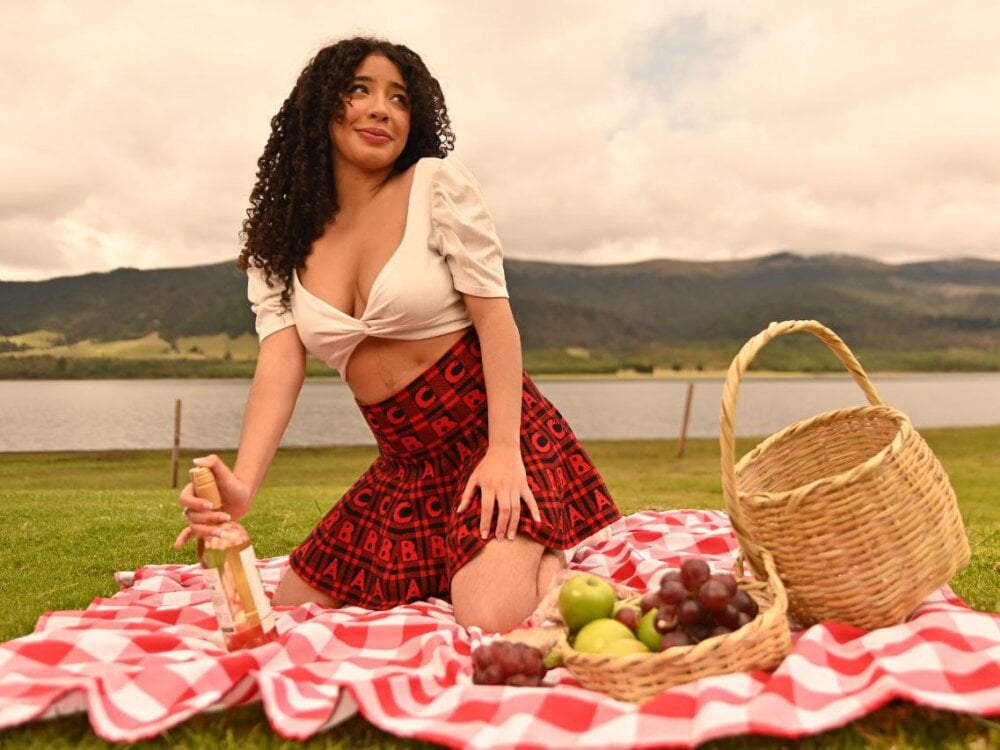 hairyaillyn webcam profile - Chilean