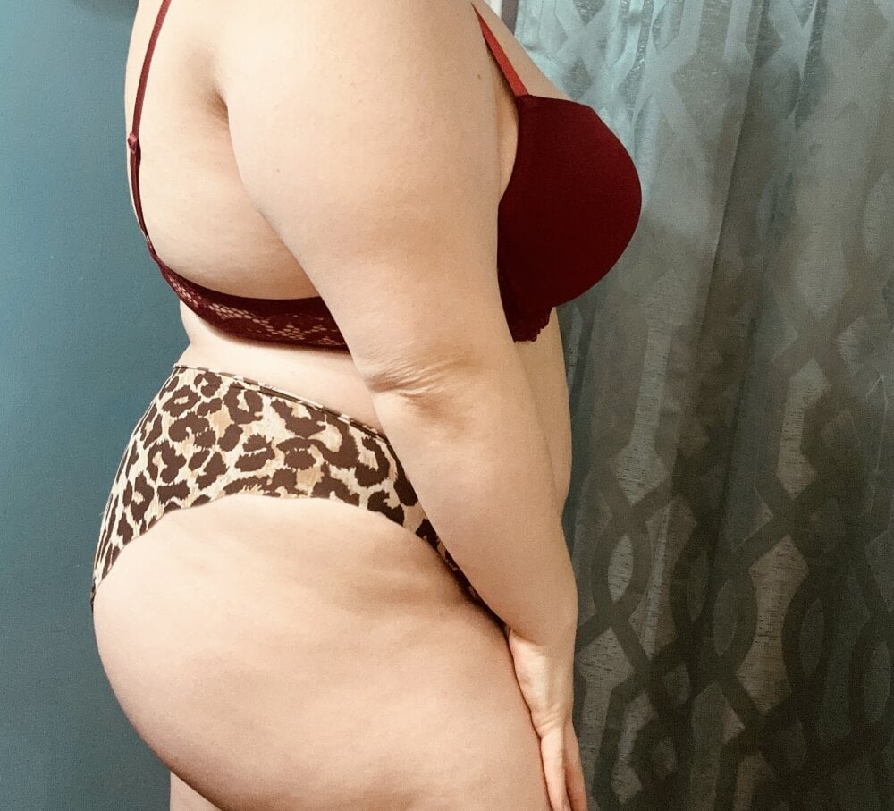 curvycutie profile