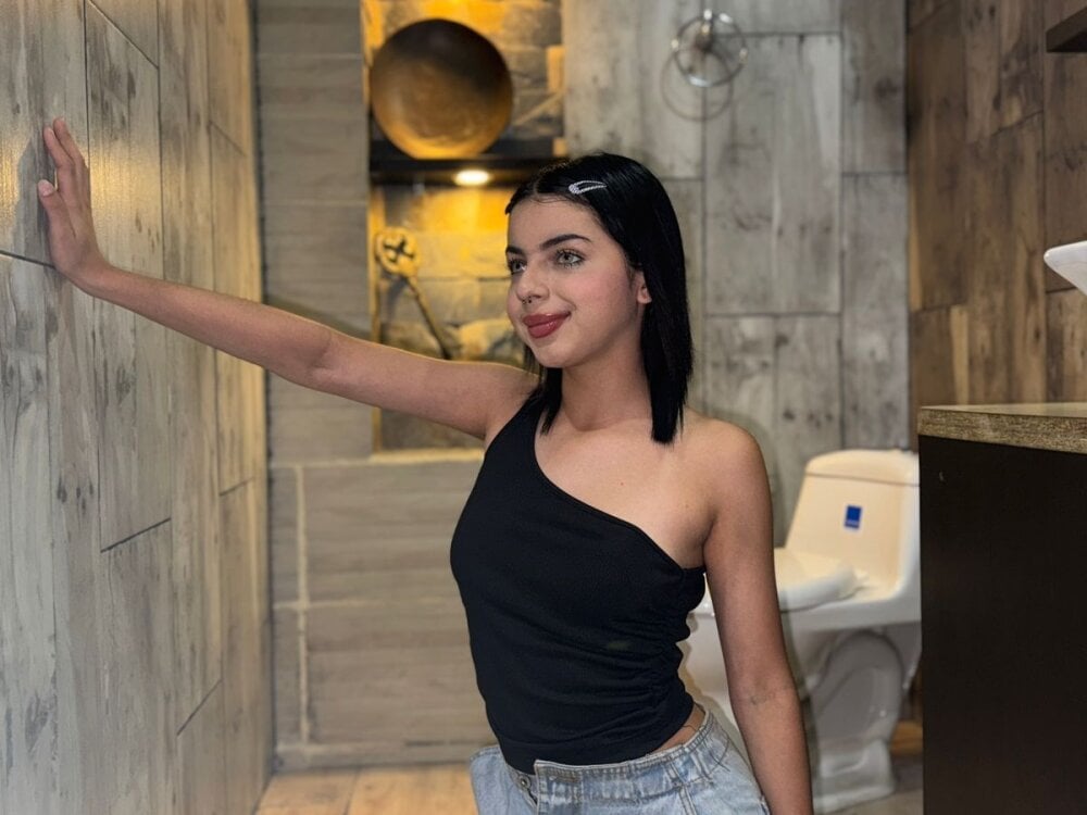 Cam girl Larissa_Star