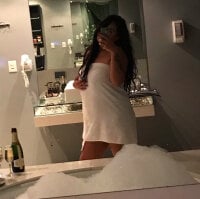 MadelinePerez offline chatrum