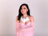 VictoriaMaddison's Offline Chat Room