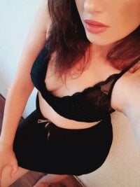Kamila_SweetSky's Offline Chat Room
