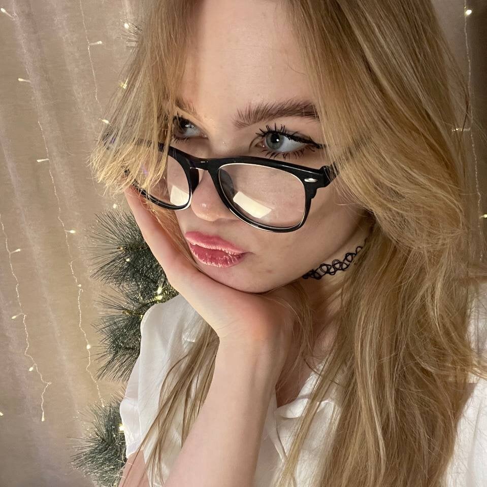 TeenCrystall's Offline XXX Chat