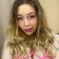moonpieLolaa's Offline Chat Room