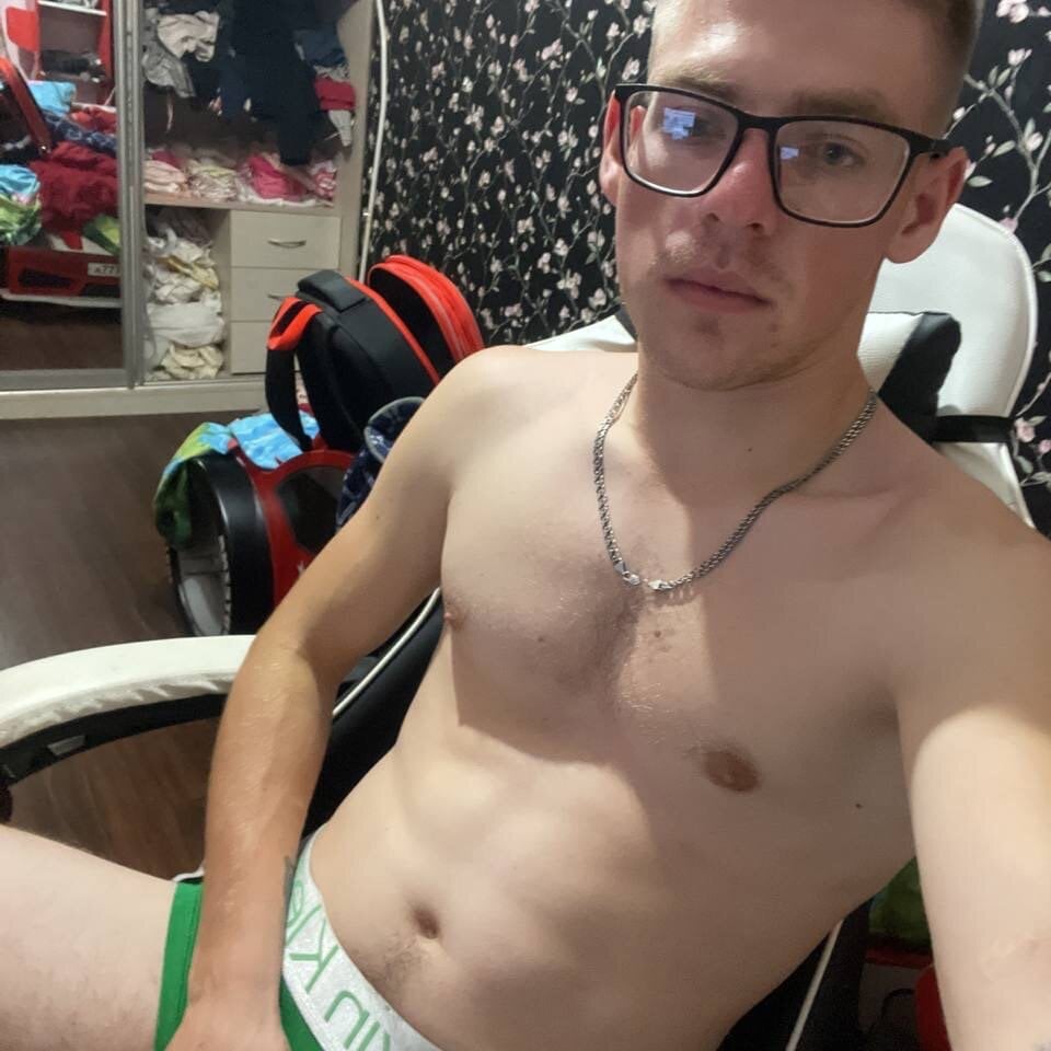 LittleSexBunny profile