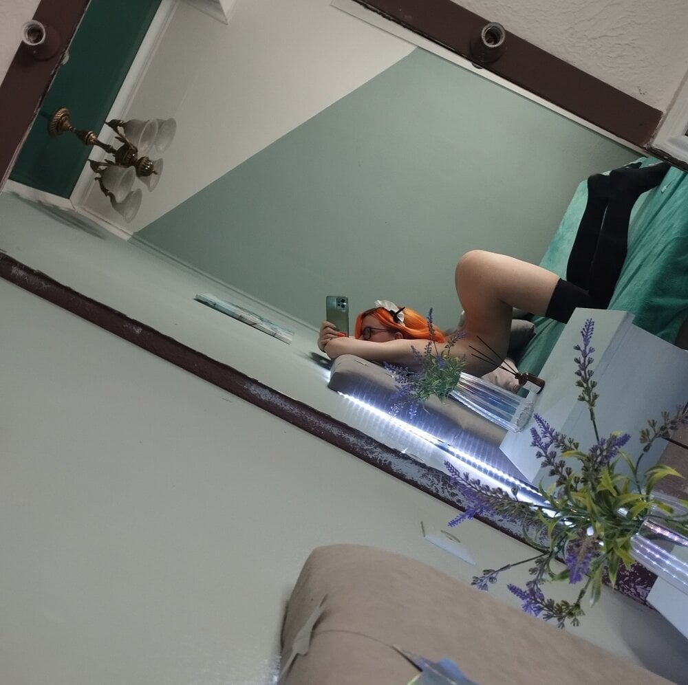 lily-sinn's Offline XXX Chat