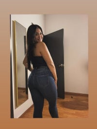 pleasureMyAss-'s webcam live show