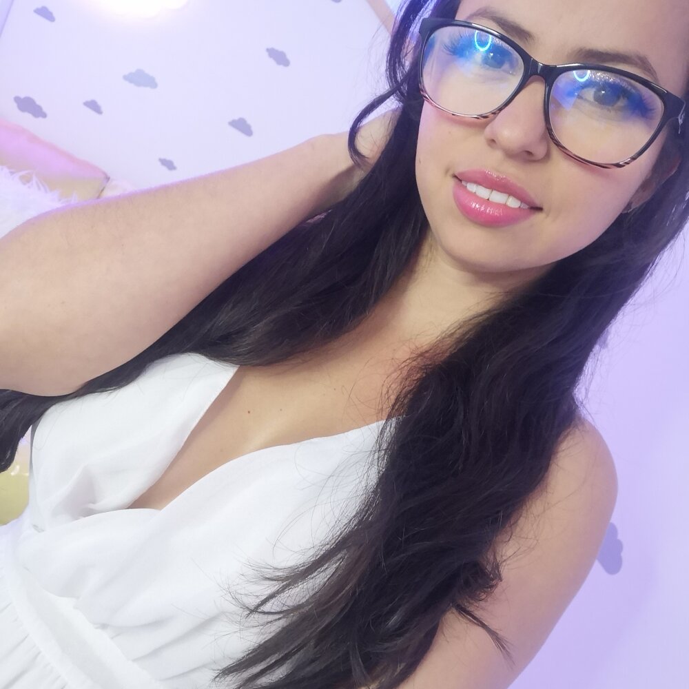 Anne_c's Offline Chat Room