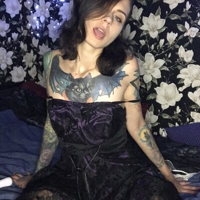 BroadFantasy Female Smalltits Free Webcam Strip