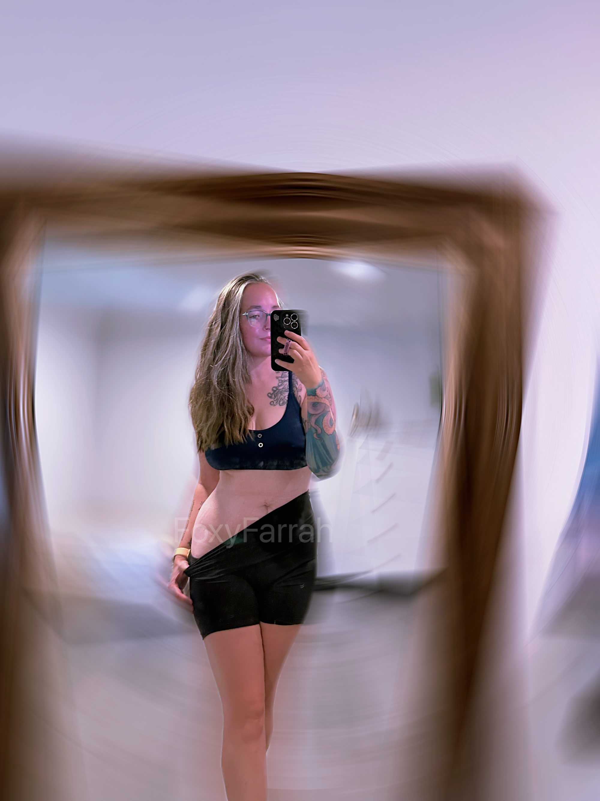 TheFoxyFarrah
