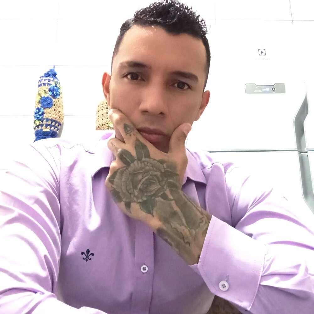 Carlosklr7's Offline XXX Chat