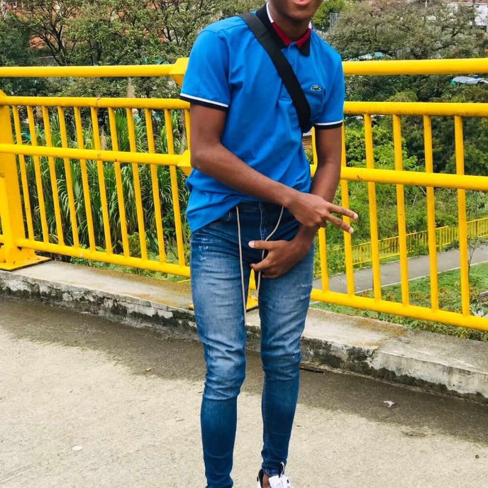 Live sex webcam photo for JhonnySanz #290050358