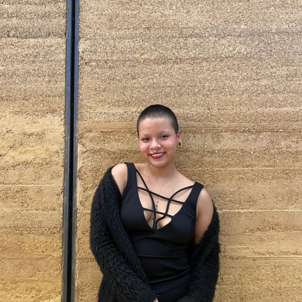 cheapadultsexcams.com camilaa_parker livesex profile in spanish cams