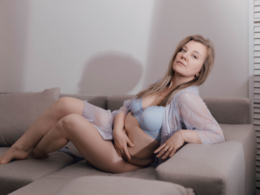 Live sex webcam photo for anna_bones #290104005